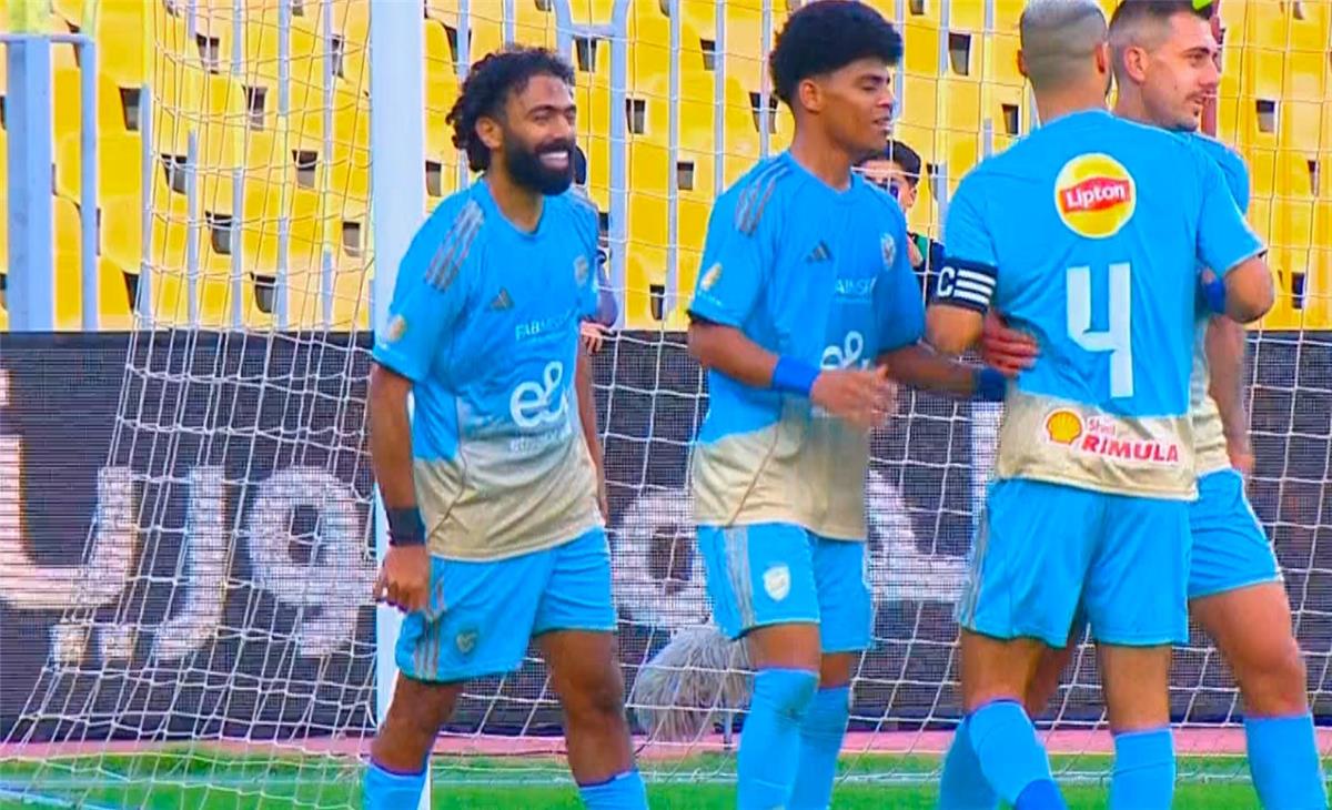 فيديو | حسين الشحات يسجل هدف الأهلي الثاني أمام فاركو