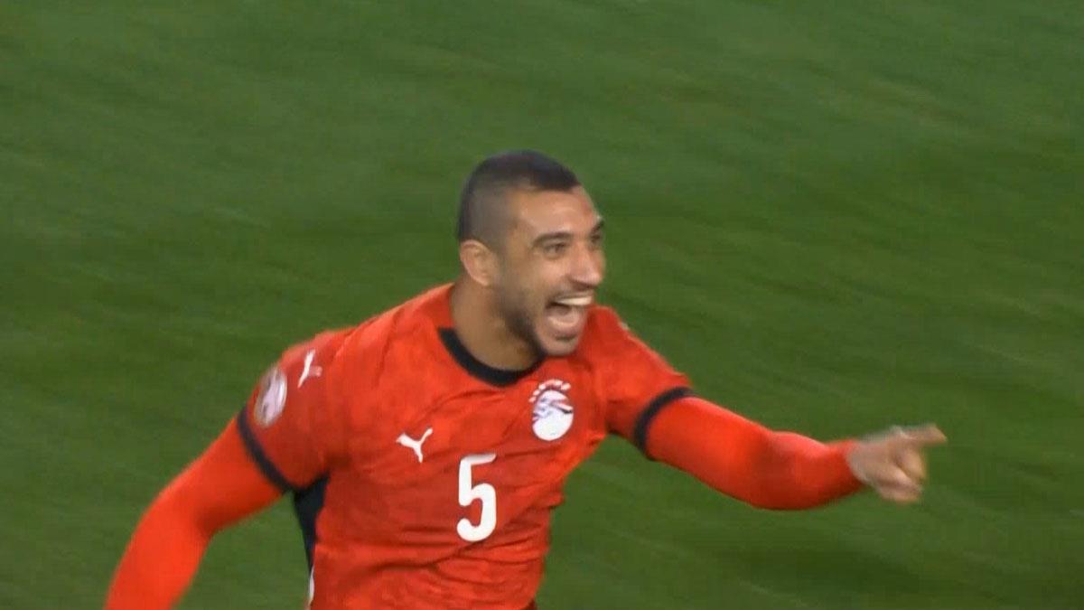 فيديو | رامي ربيعة يسجل هدف منتخب مصر الثاني أمام كوت ديفوار 