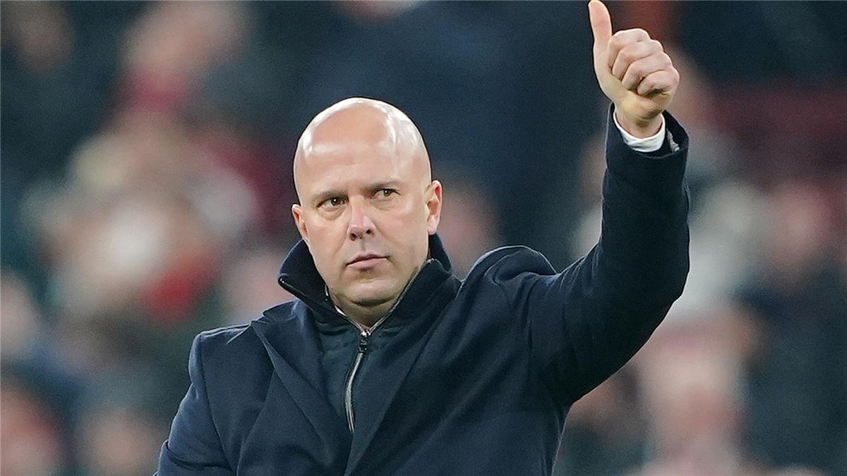 سلوت يعلن آخر تطورات إصابة إيكتيكي.. ويقدم وعدًا لجماهير ليفربول قبل مباراة بارنسلي