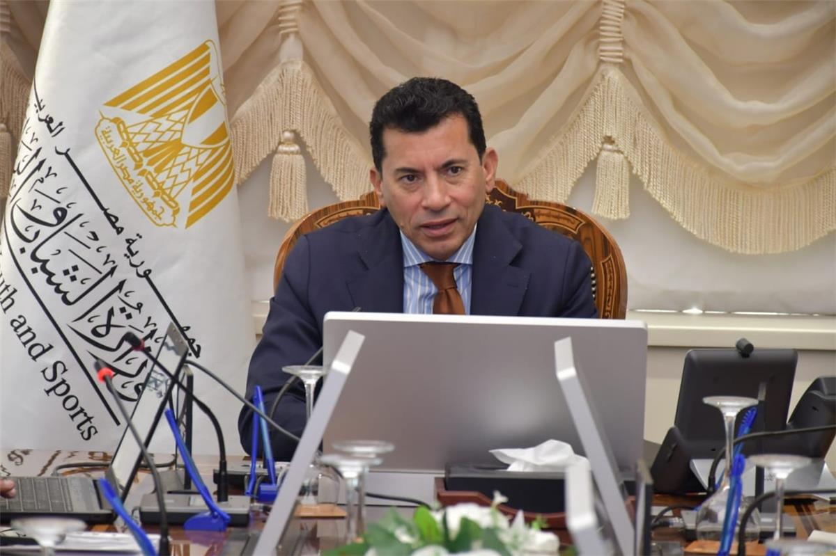وزير الرياضة يتواصل مع منتخب مصر قبل مواجهة السنغال في نصف نهائي أمم إفريقيا