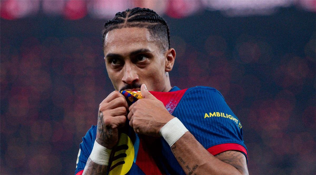 فيديو | ببراعة.. رافينها يسجل هدف برشلونة الثالث أمام ريال مدريد 