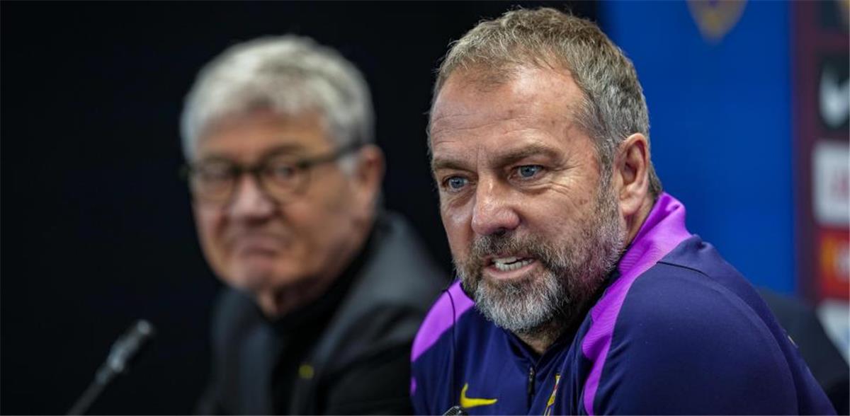 فليك يتحدث عن صفقة برشلونة.. ويعلق على رحيل ألونسو عن ريال مدريد