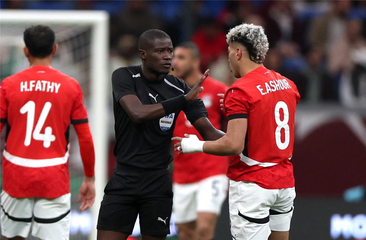 أحمد المحمدي: احترمنا السنغال أكثر من اللازم.. ولاعب منتخب مصر يحتاج إلى تطوير