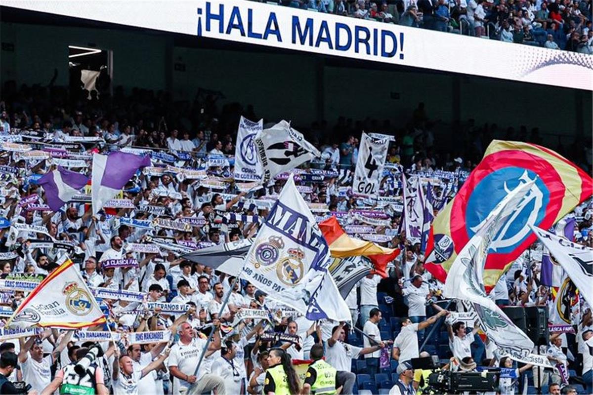 فلورنتينو استقيل.. إدارة ريال مدريد تتحرك لصد هجوم جماهير ريال مدريد أمام ليفانتي في الليجا