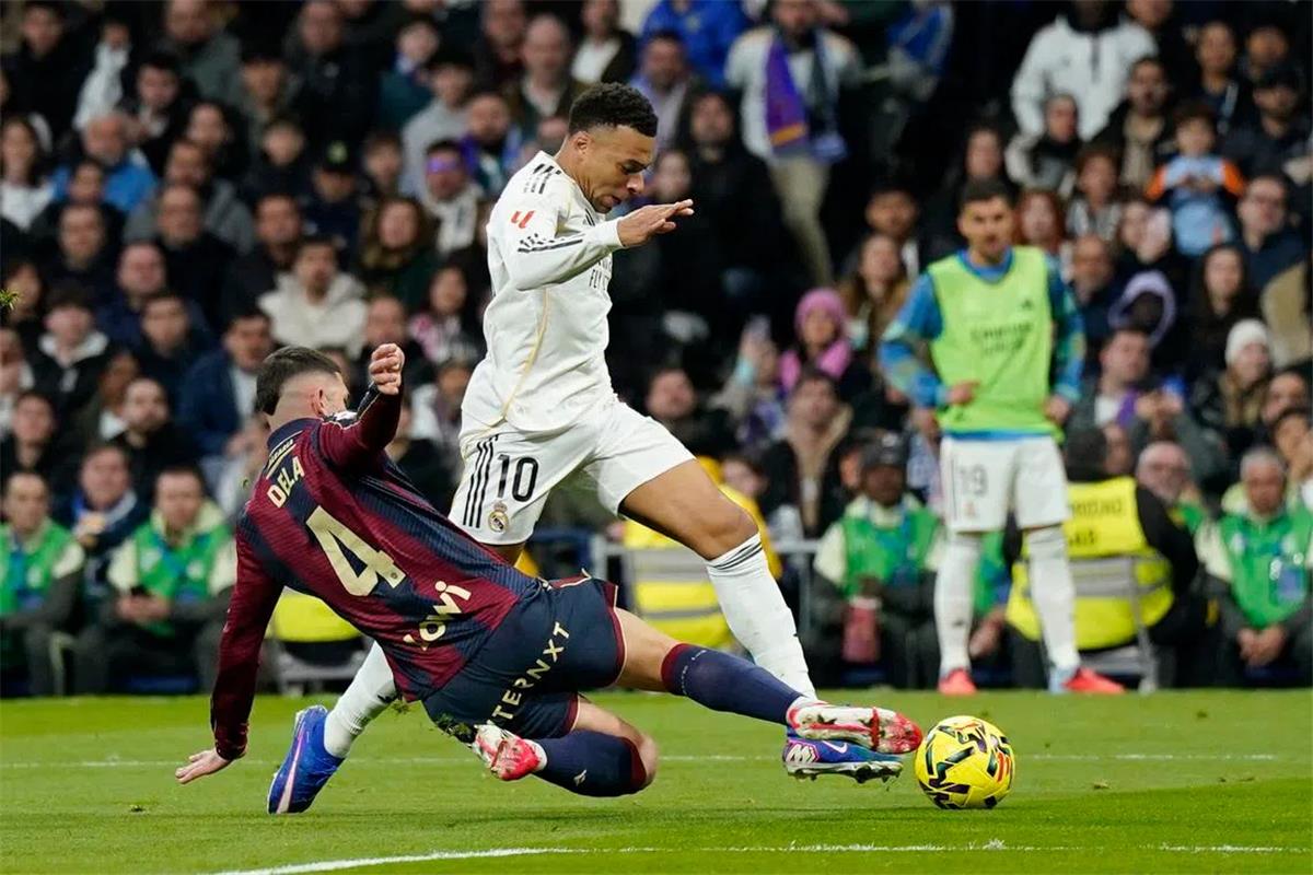 مبابي يسجل هدف ريال مدريد الأول أمام ليفانتي