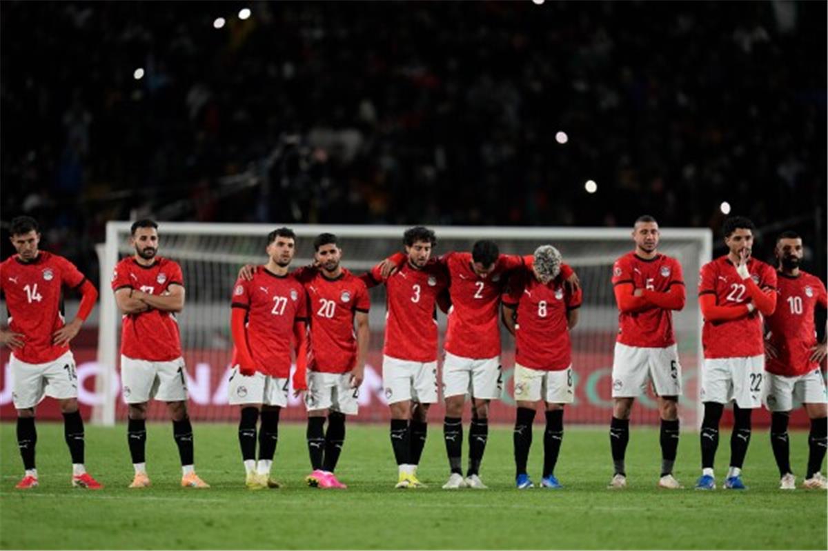 صحف إنجلترا عن خسارة مصر أمام نيجيريا: محمد صلاح سيعود بخيبة أمل