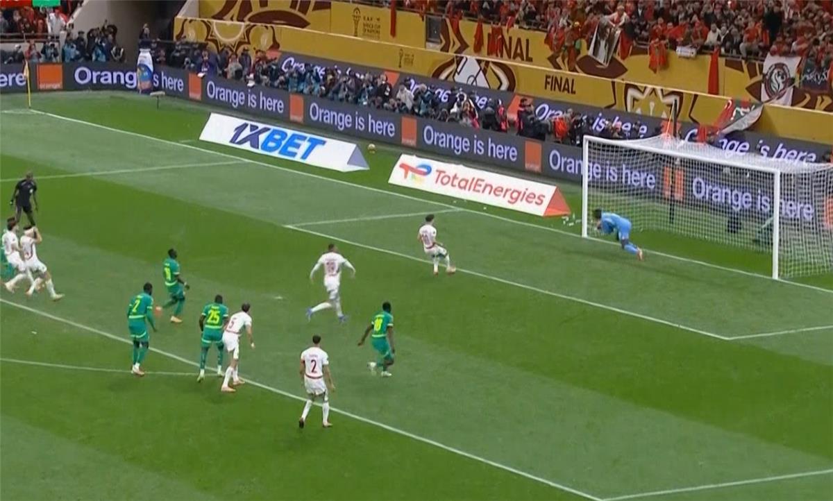 فيديو | إبراهيم دياز يهدر ركلة جزاء لـ المغرب في الثواني الأخيرة أمام السنغال