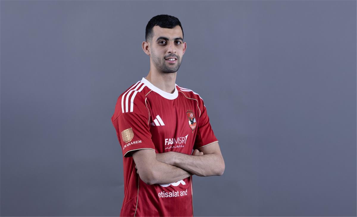 عاجل ورسميًا.. الأهلي يعلن ضم يوسف بلعمري من الرجاء المغربي