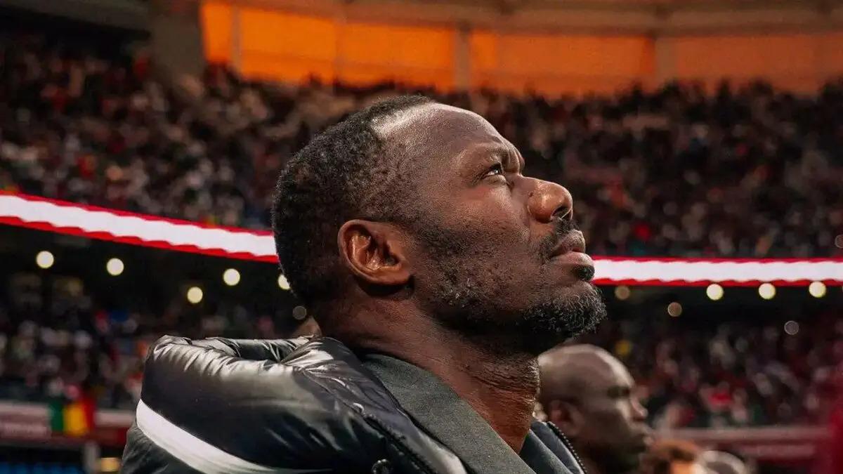 مدرب السنغال معتذرًا: حاولت حماية اللاعبين من الظلم.. والبطولة الاستثنائية انتهت مأساوية