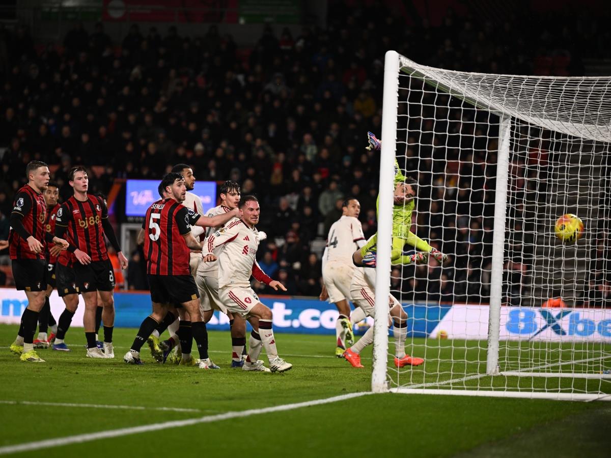 فيديو | فان دايك يسجل هدف ليفربول الأول أمام بورنموث