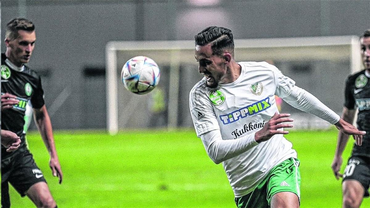 خاص | الأهلي يبدأ مفاوضات ضم مهاجم جديد من أوروبا