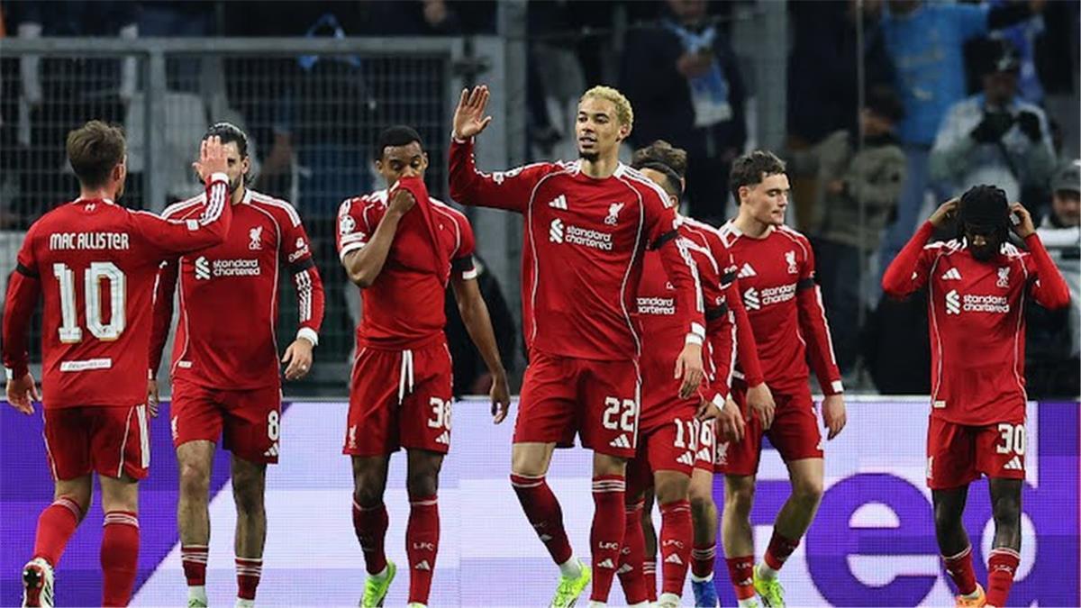 ليفربول يخطط لضربة قوية إلى تشيلسي لحل أزمته الدفاعية