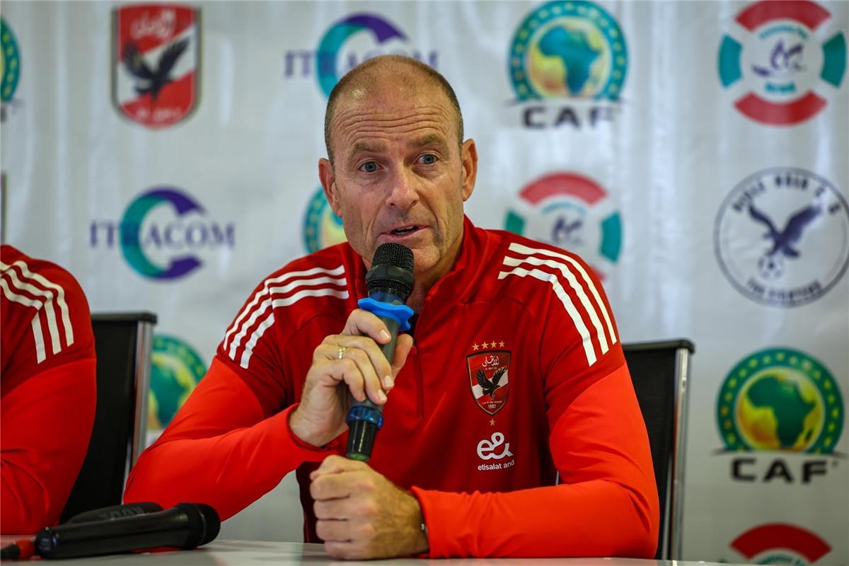 شوبير: ما فعله توروب مع لاعب الأهلي يؤكد رحيله.. وصفقة وشيكة