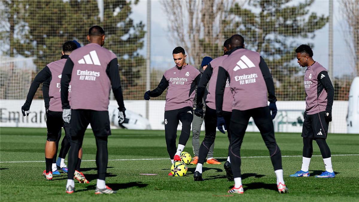 قائمة ريال مدريد لمواجهة رايو فاليكانو في الدوري الإسباني.. 4 غيابات