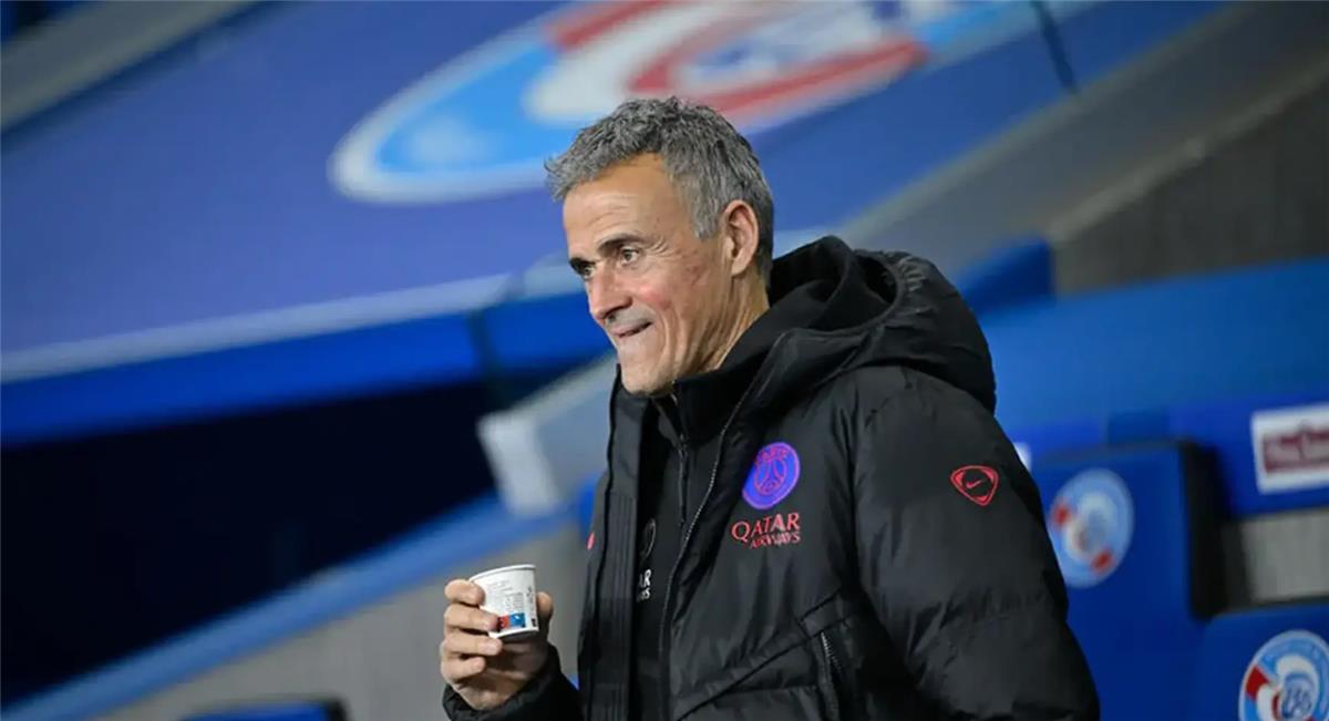 باريس سان جيرمان يتخذ قرارًا بشأن إنريكي