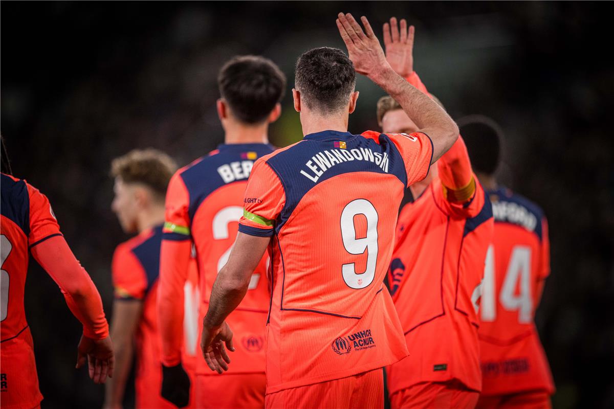 تردد القناة المجانية الناقلة لمباراة برشلونة وألباسيتي في كأس ملك إسبانيا