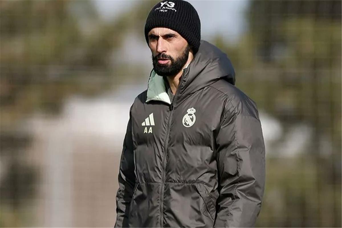 أربيلوا يضع خطة لتجهيز لاعب ريال مدريد أمام فالنسيا في الدوري الإسباني