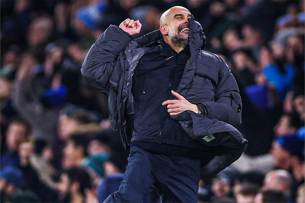 جوارديولا يتغنى بـ عمر مرموش المذهل ويعلن تقدمه بشكوى إلى إدارة كأس كاراباو