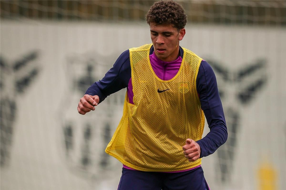 سبورت تكشف موعد ظهور حمزة عبد الكريم في مباريات برشلونة أتلتيك