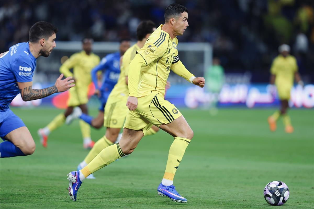 تفاقم أزمة رونالدو في الدوري السعودي قبل مباراة النصر والاتحاد