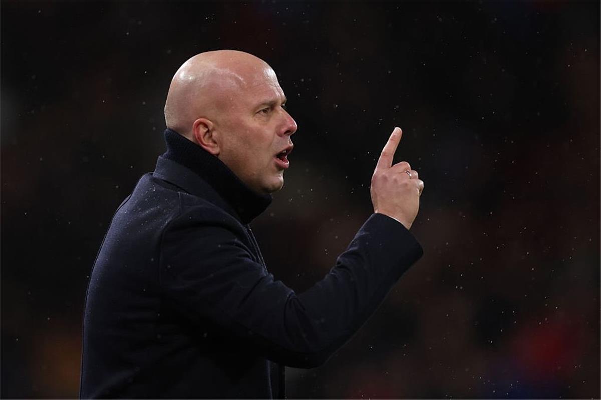 سلوت: جماهير العالم تنتظر مباراة ليفربول ومانشستر سيتي.. وأشعر بشرف عظيم بسببها