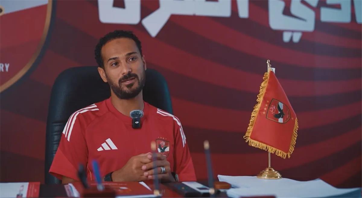 وليد سليمان: على لاعب الأهلي مراجعة نفسه.. وظهرنا منقسمين أمام شبيبة القبائل