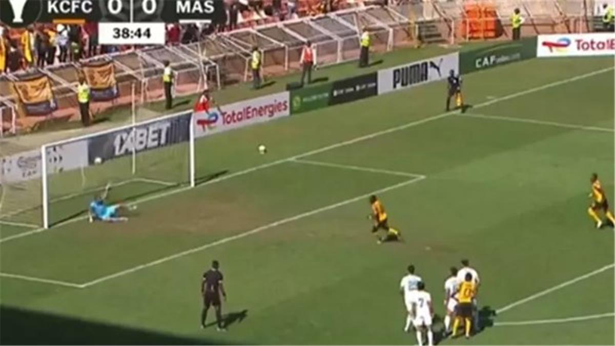 فيديو | كايزر تشيفز يهزم المصري بثنائية ويُعقد حسابات المجموعة