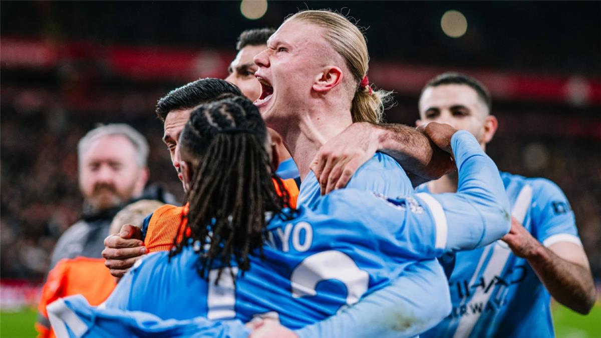 فيديو | تصرف ثنائي مانشستر سيتي يثير غضب جماهير ليفربول