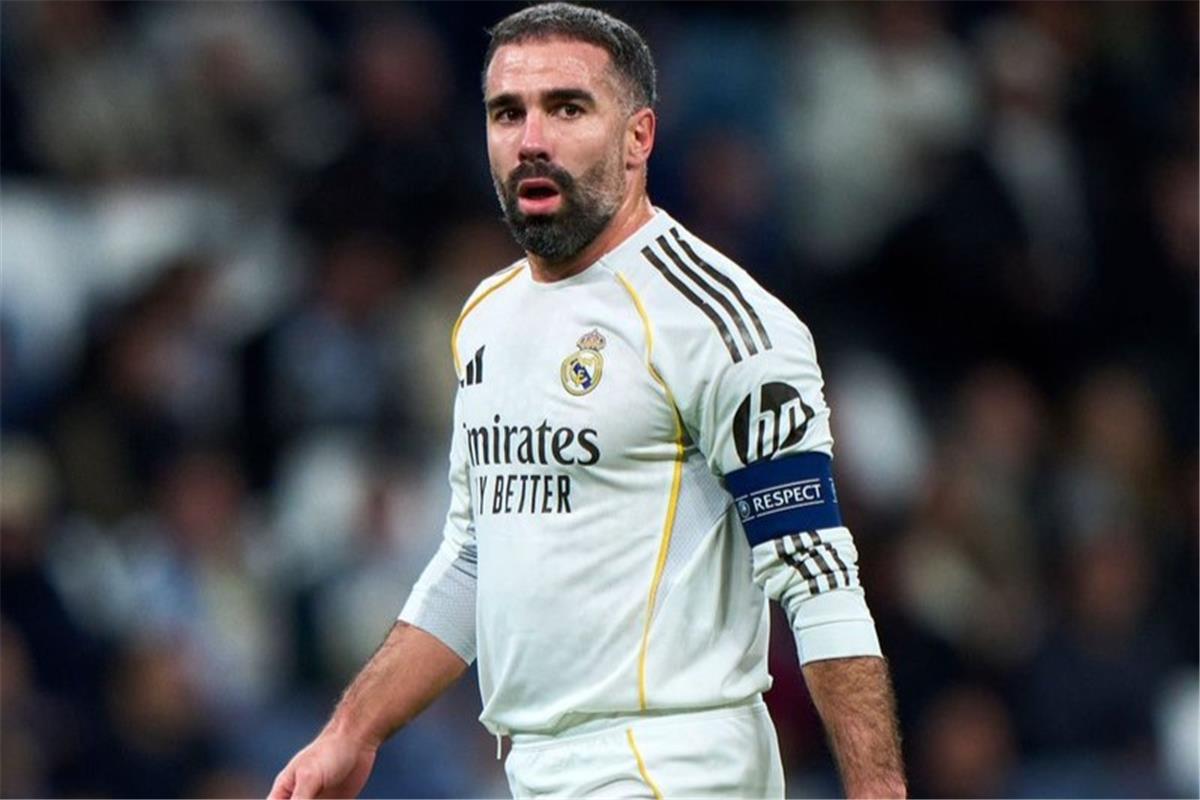 ماركا: كارفاخال يشعر بالإحباط بسبب كأس العالم ويخشى مصير لاعبي ريال مدريد السابقين