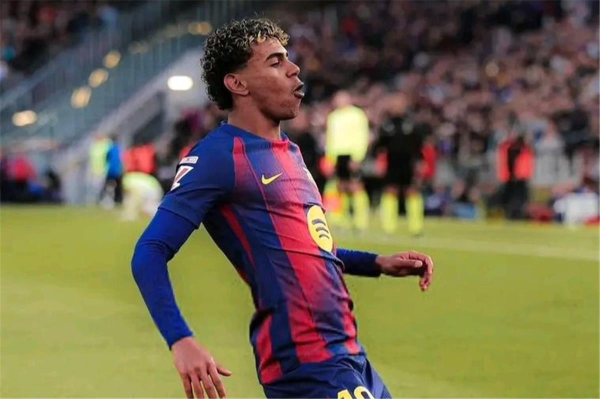 لامين يامال: أحلم بالفوز بكأس العالم.. وهذا ما أفعله خارج كرة القدم