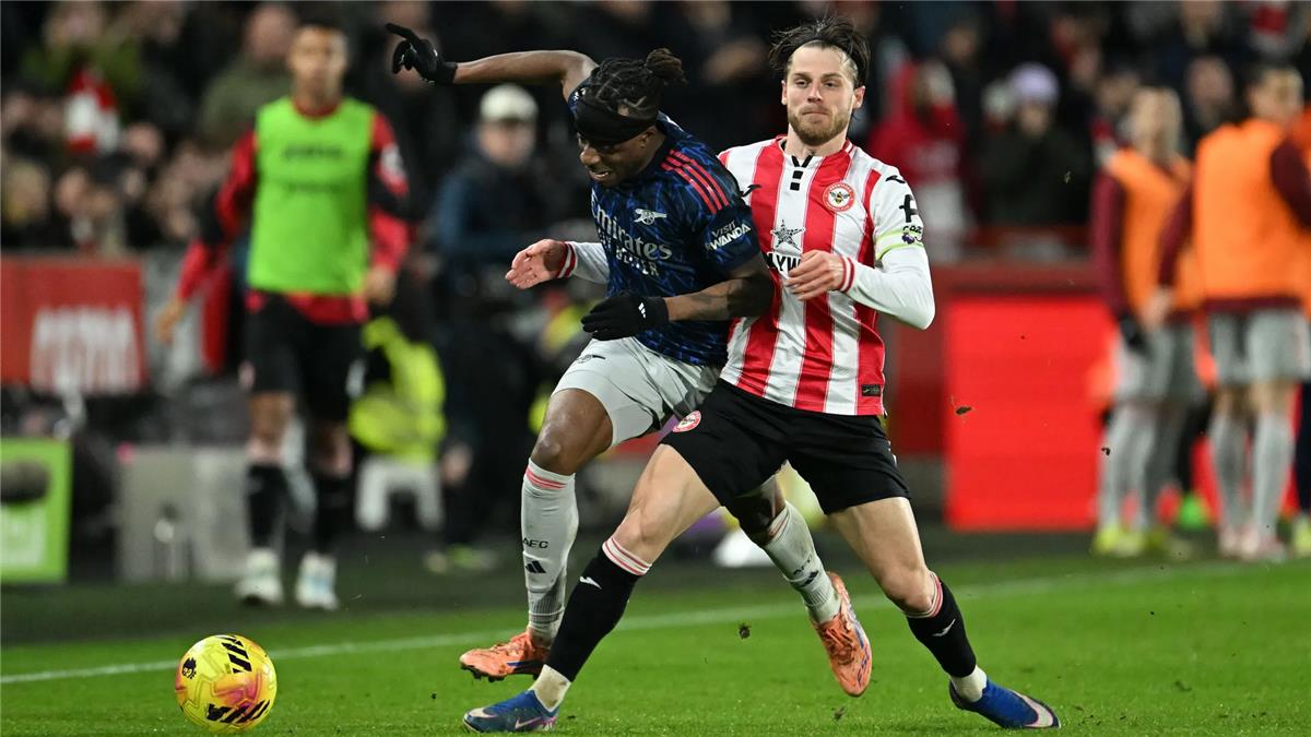 ترتيب الدوري الإنجليزي بعد تعادل تشيلسي مع ليدز يونايتد 
