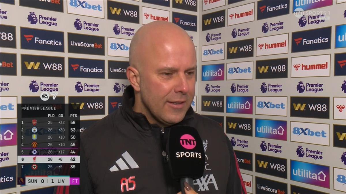 سلوت: محمد صلاح حقق إنجازًا عظيمًا.. ولا نعرف مدى خطورة إصابة لاعب ليفربول