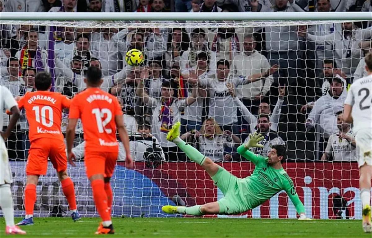 فيديو | أويارزابال يسجل هدف تعادل ريال سوسيداد أمام ريال مدريد