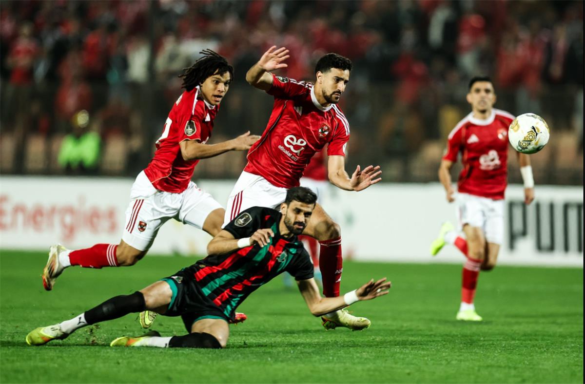 عاجل | أول رد فعل رسمي من كاف بعد أحداث الشغب في مباراة الأهلي والجيش الملكي