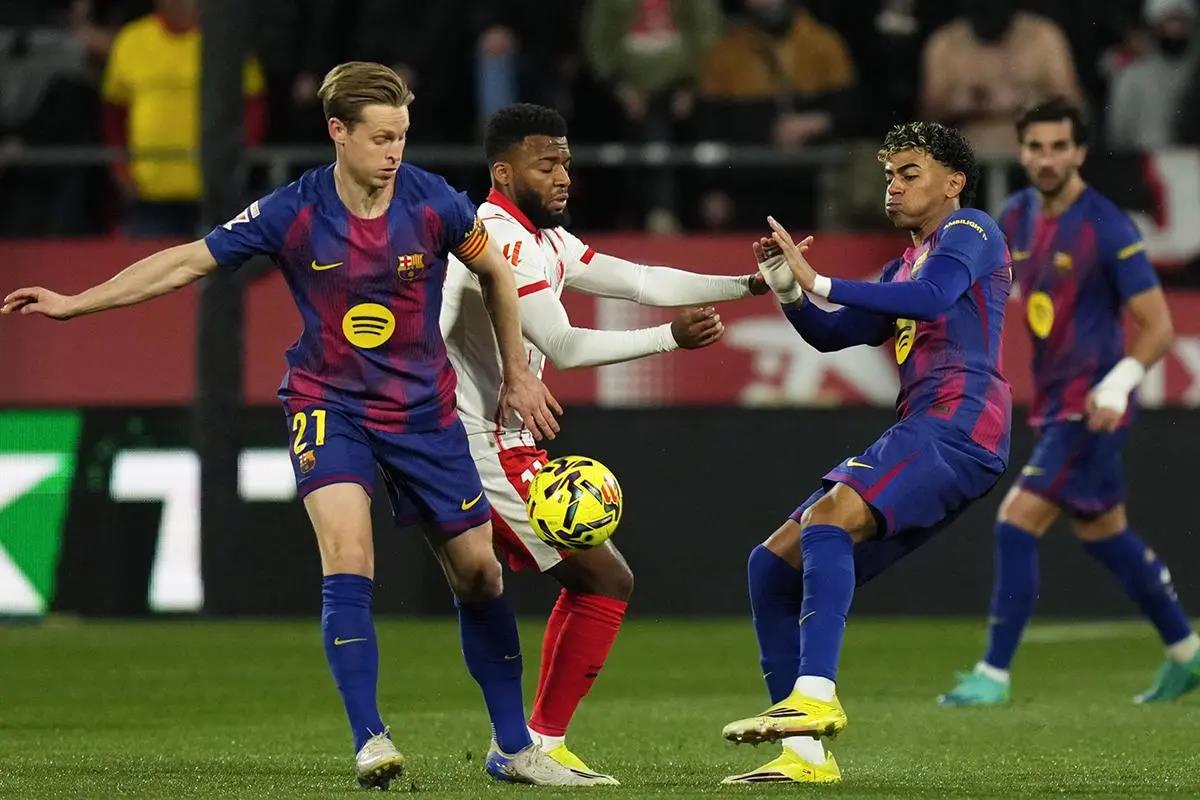 فيديو | جيرونا يمنح ريال مدريد هدية ذهبية ويفوز على برشلونة بثنائية في الدوري الإسباني