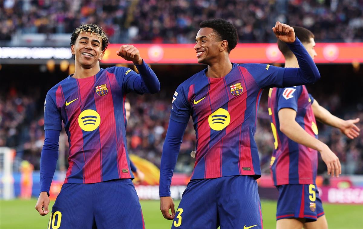 حاول ليفربول ضمه.. برشلونة يراقب صفقة مميزة لدعم هجومه