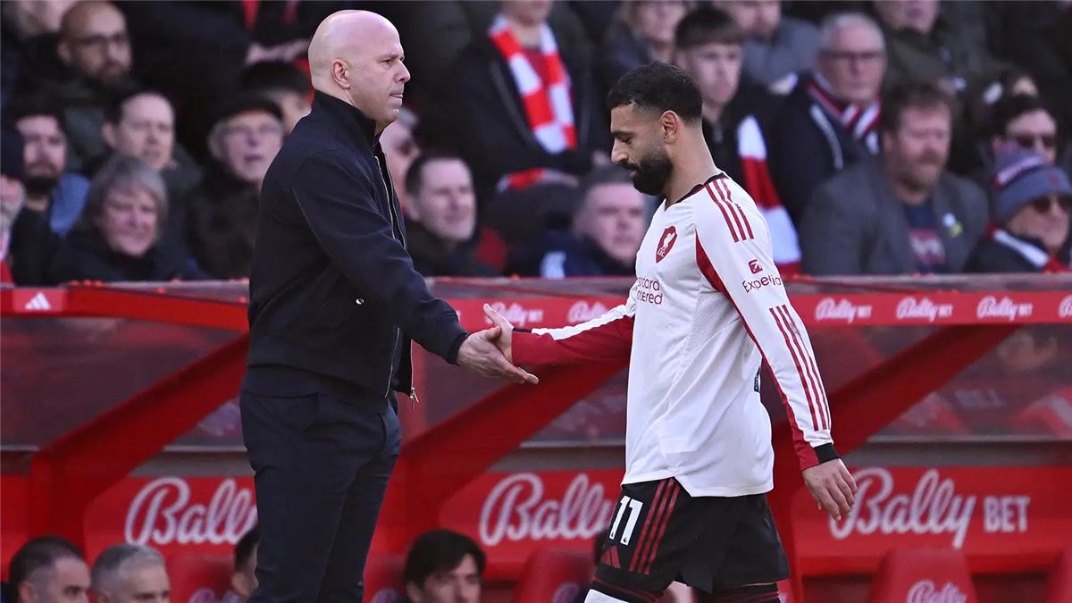 كاراجر: لاعب ليفربول أفضل من محمد صلاح.. وفوزنا على نوتينجهام سرقة