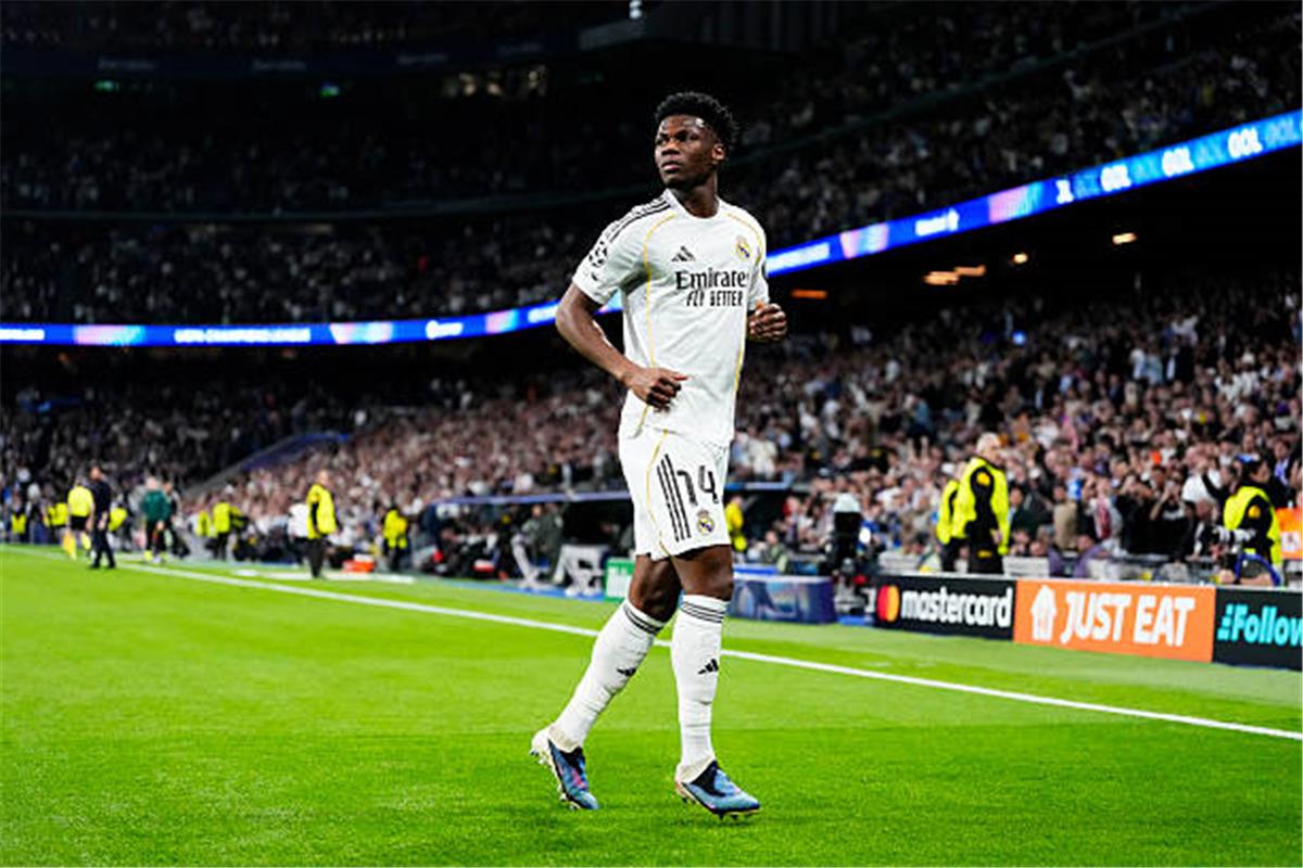 تشواميني يقتحم قائمة أساطير ريال مدريد في دوري أبطال أوروبا بهدفه أمام بنفيكا