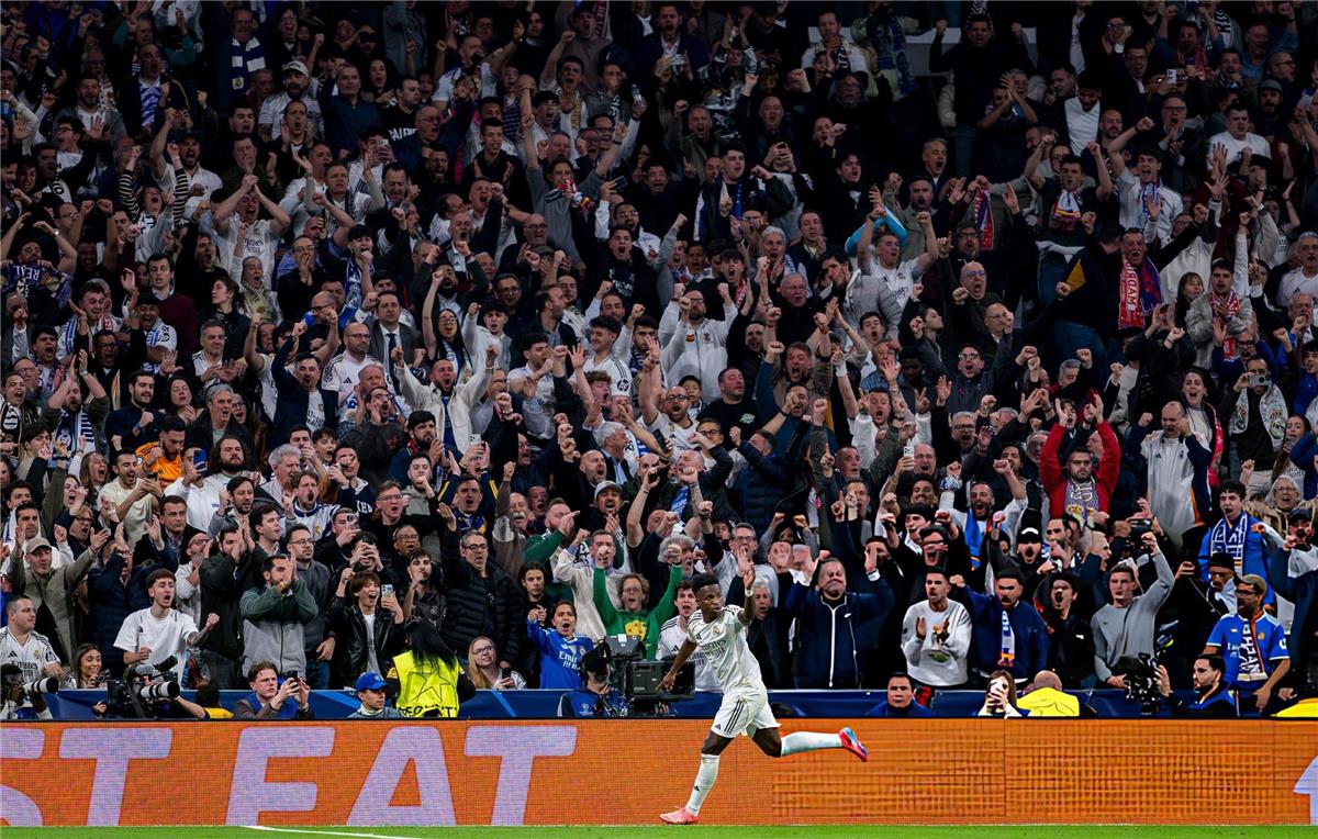 فينيسيوس يحقق 3 أرقام قياسية بعد هدفه في مباراة ريال مدريد وبنفيكا