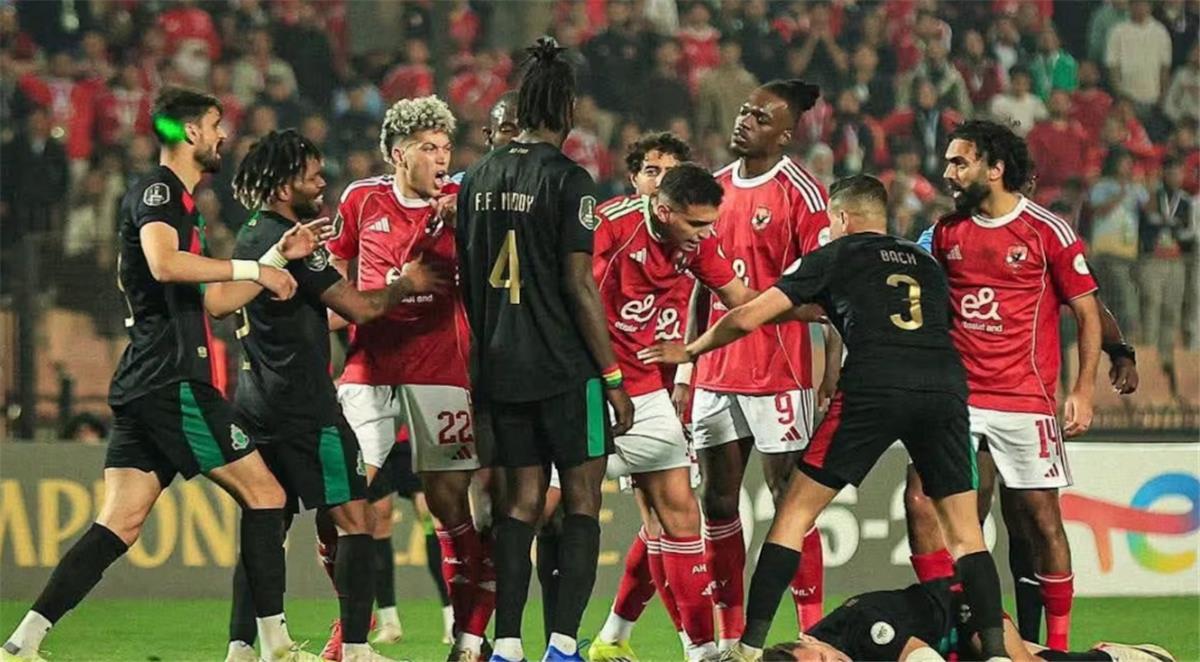 الأهلي يواجه تهديدًا بعقوبة خارج اللوائح بعد أحدث مباراة الجيش الملكي