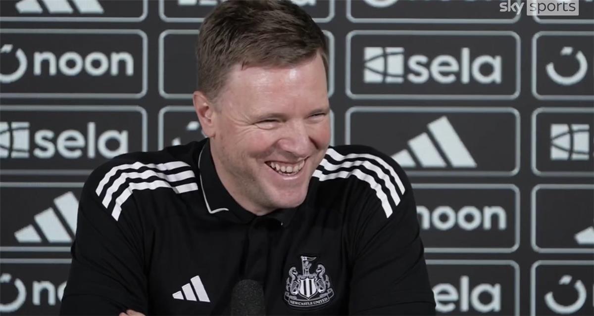 رد فعل مثير من مدرب نيوكاسل قبل لقاء برشلونة في دوري أبطال أوروبا