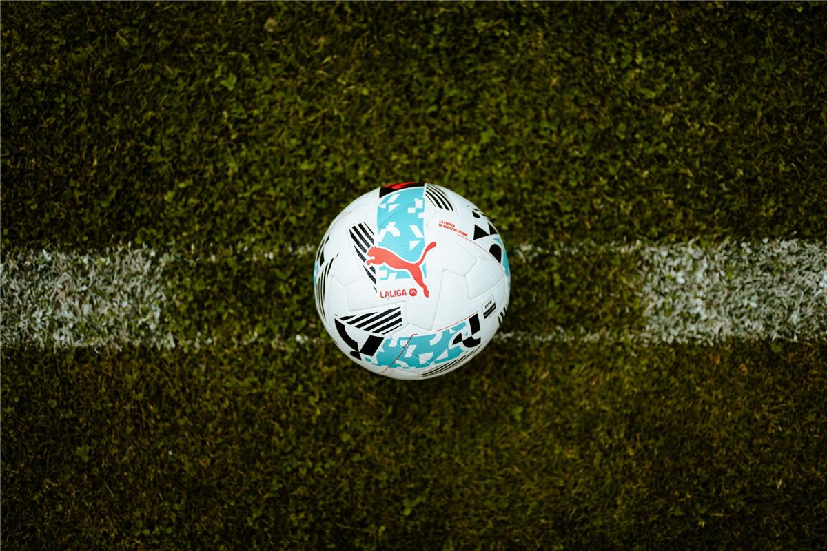 تغيير موعد مباراتي برشلونة وريال مدريد في الدوري الإسباني