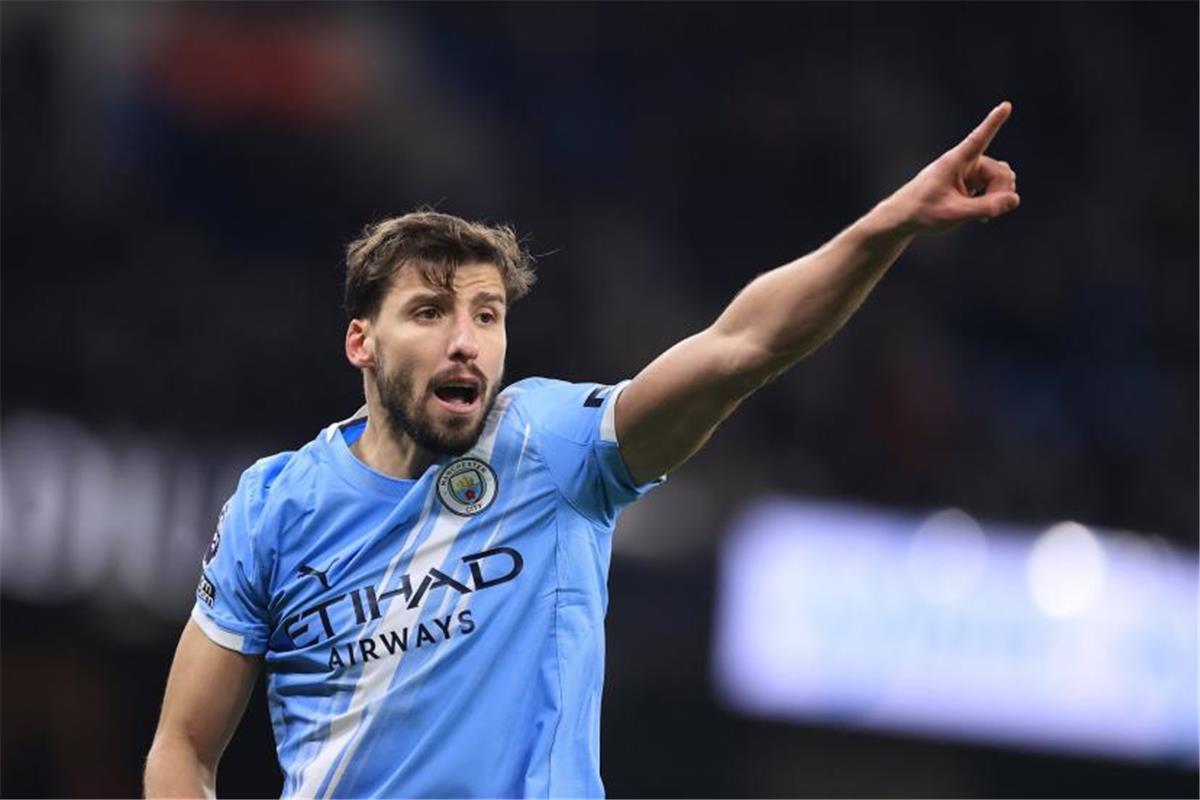 روبن دياز: لاعب مانشستر سيتي تأثيره واضح.. وفقدنا شيئًا هامًا الموسم الماضي