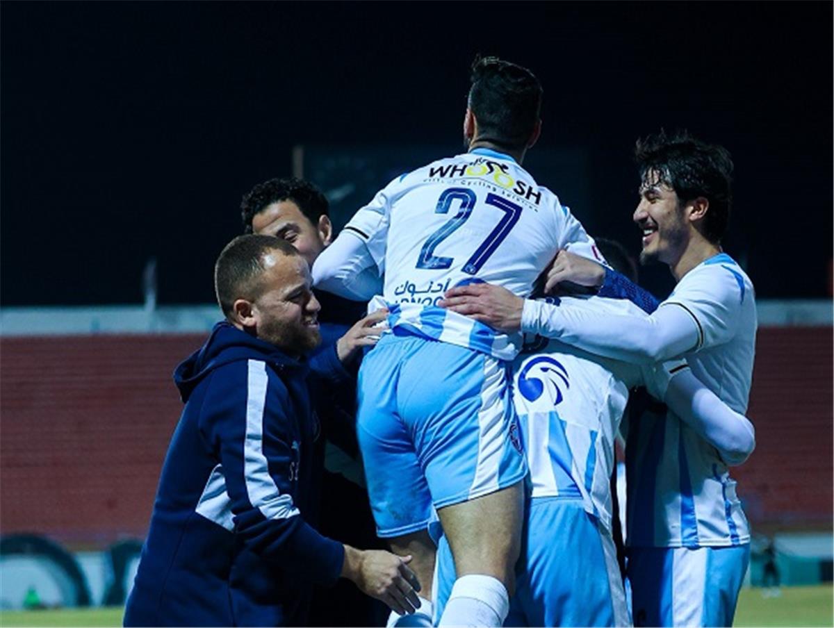 فيديو | بيراميدز يهزم حرس الحدود بثلاثية ويتمسك بوصافة الدوري المصري