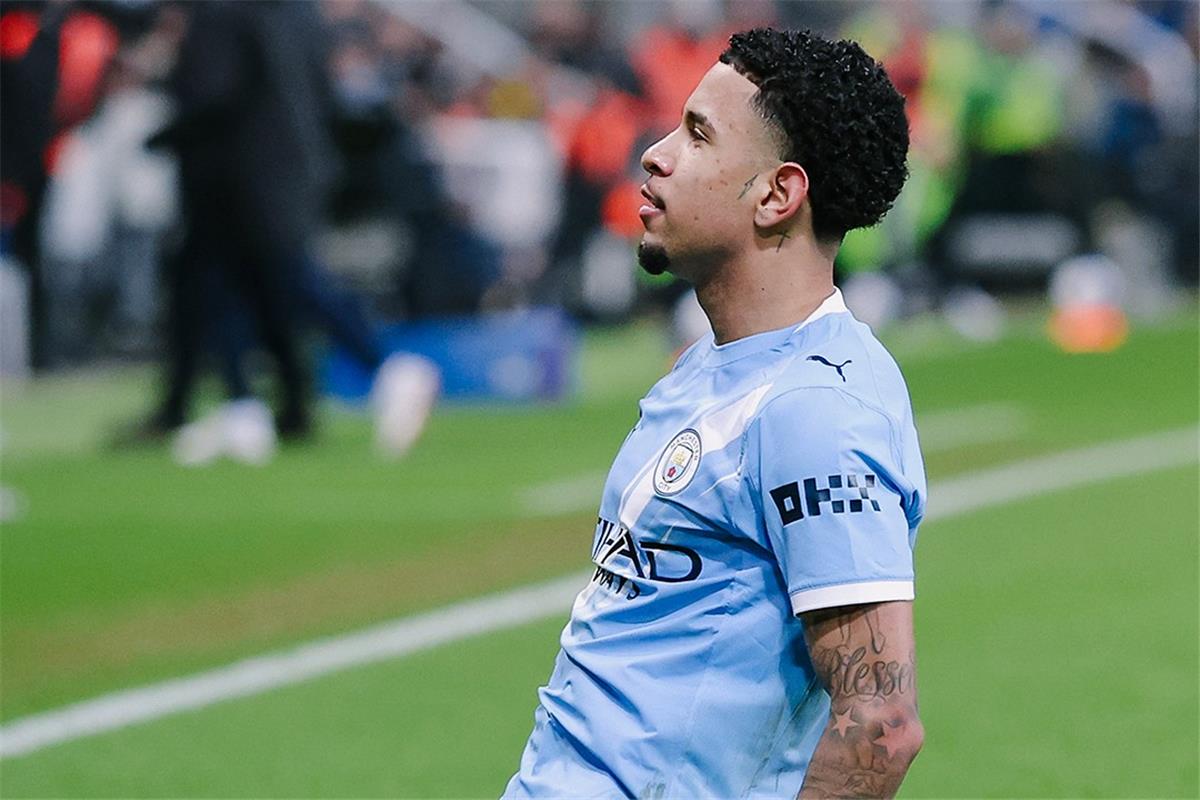 فيديو | سافينيو يسجل هدف تعادل مانشستر سيتي أمام نيوكاسل