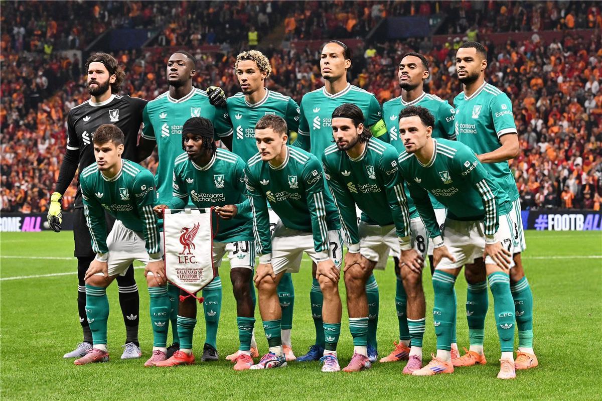 حكم مباراة ليفربول وجالطة سراي في دوري أبطال أوروبا