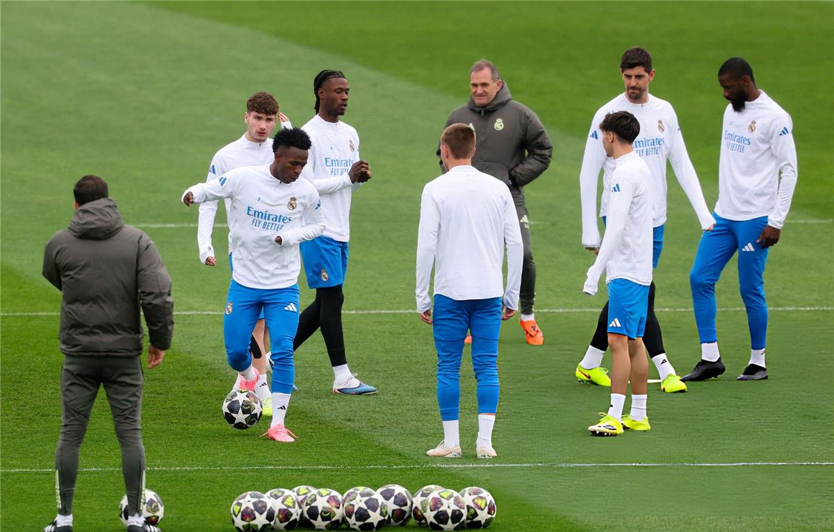 ثلاثي ريال مدريد مهدد بالغياب أمام مانشستر سيتي في دوري أبطال أوروبا