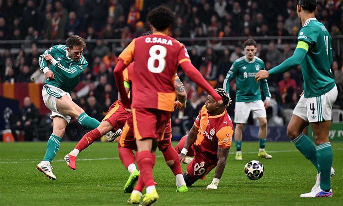 فيديو | وسط مشاركة باهتة لـ محمد صلاح.. ليفربول يخسر أمام جالطة سراي العنيد في دوري أبطال أوروبا