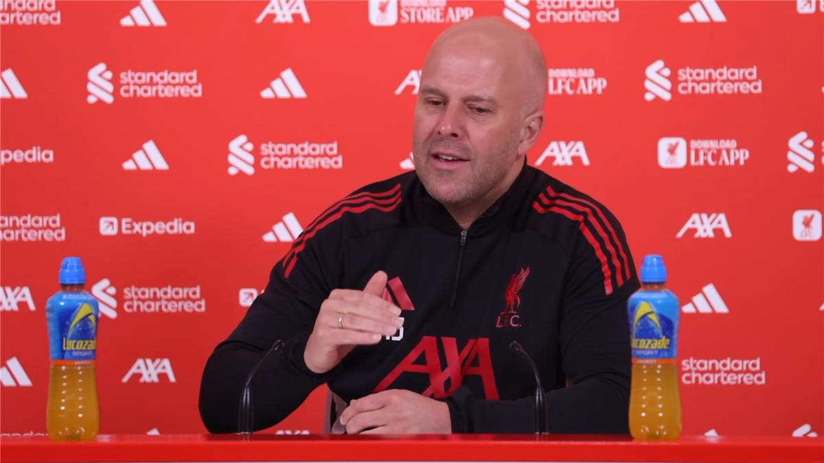 سلوت يكشف موقف ثلاثي ليفربول قبل مباراة توتنهام.. ويؤكد: ما يتكرر معنا غير مقبول 