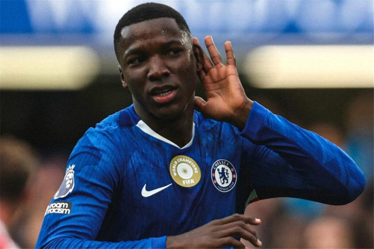 كايسيدو مشيدًا بنجم ليفربول: لاعب رائع .. وأستمتع بمشاهدته كثيرًا